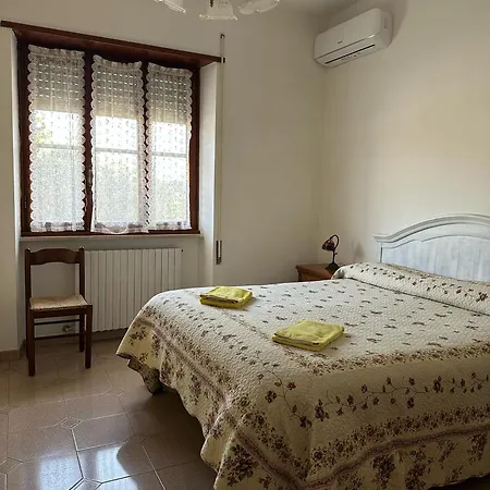 Turistico La Cona בית נופש